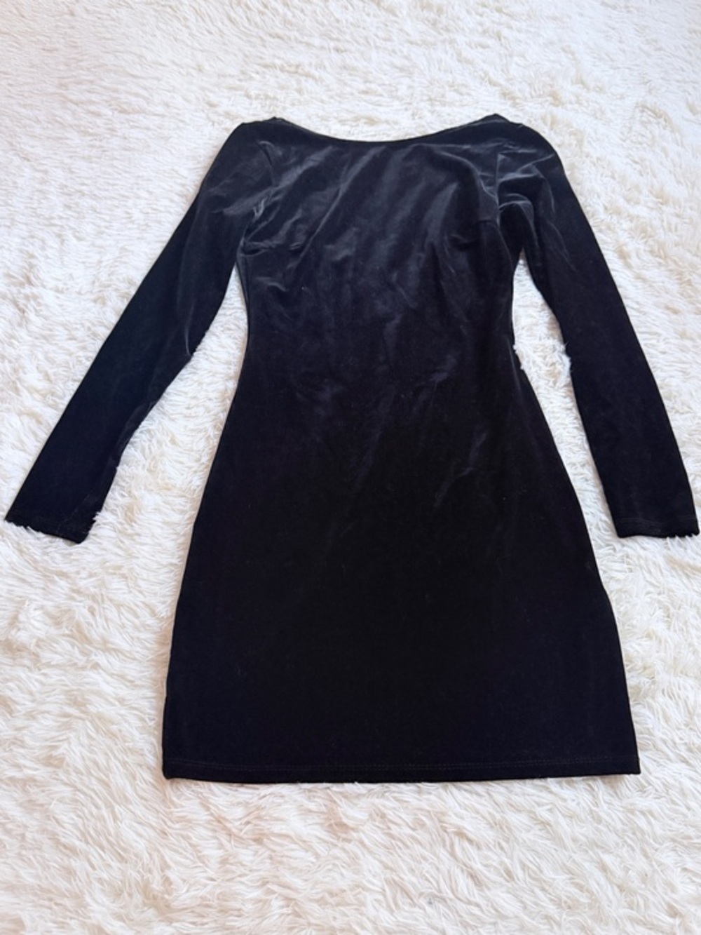 Tally Weijl Black Velvet Long-Sleeve Open Back Dress